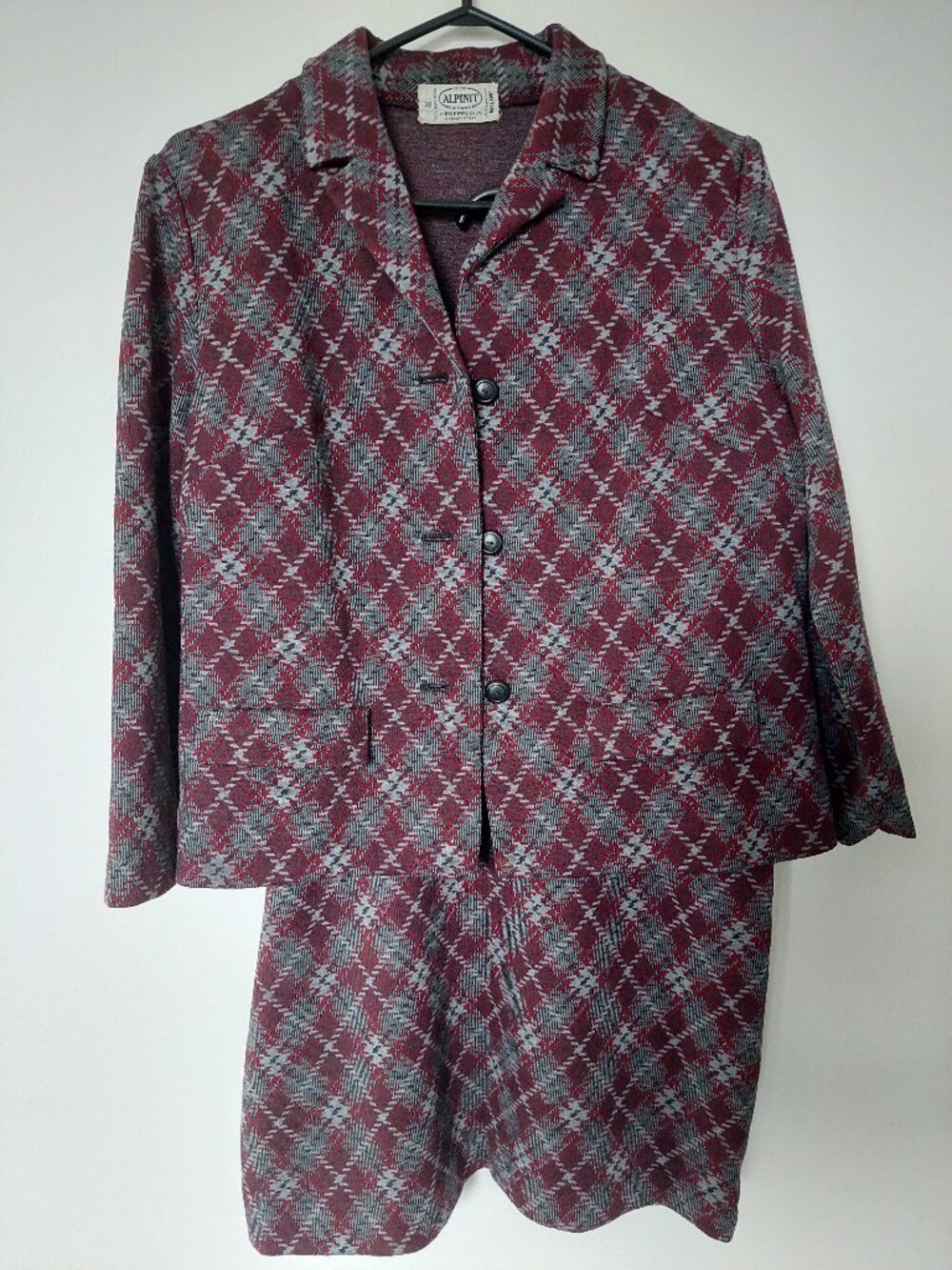 Alpinit in Switzerland Vintage 60-70s Suit / Plaid Blazer + Skirt 100% Wool